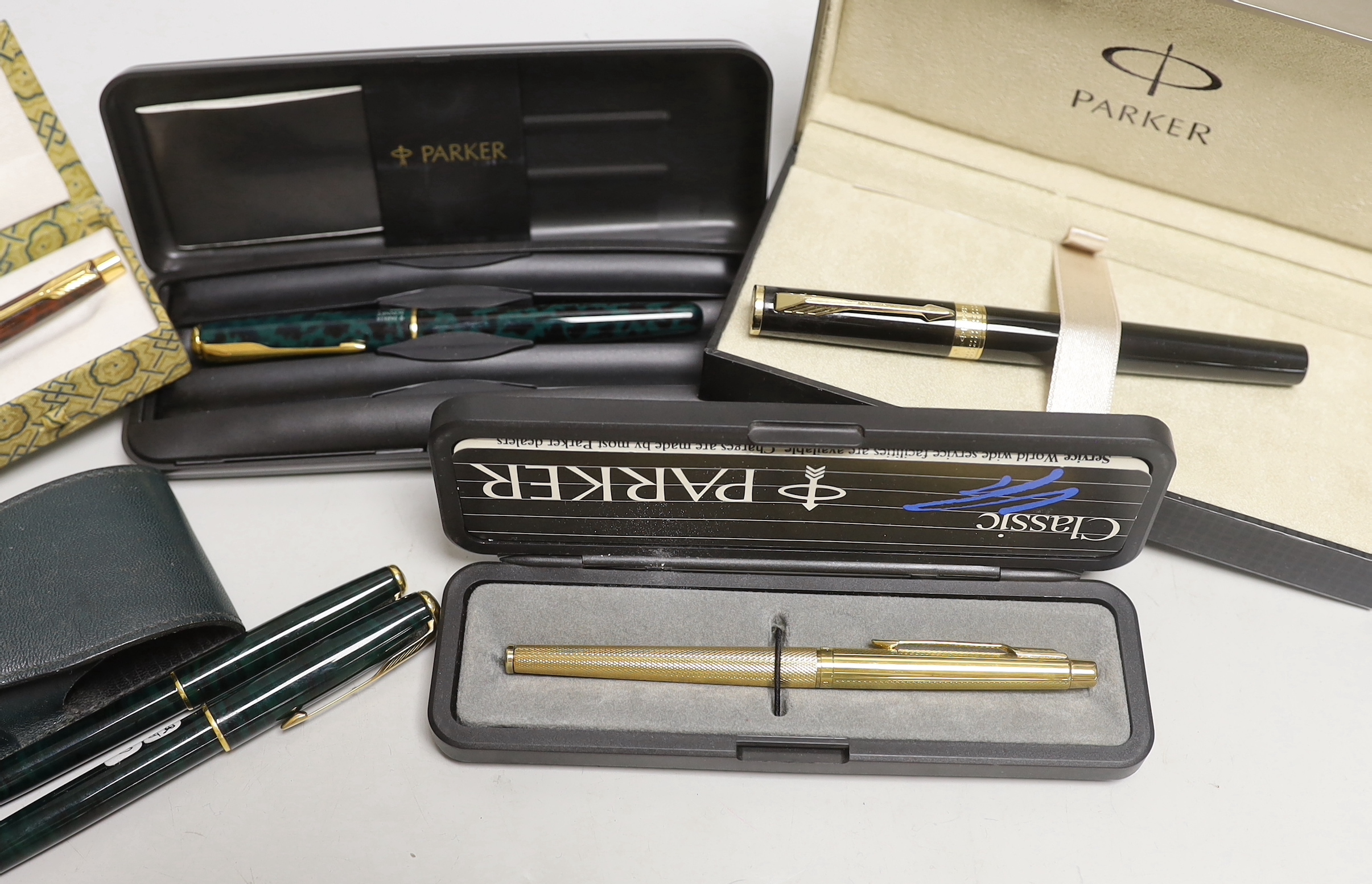 Parker pens - two Sonnet fountain pens and a ball point, a 5th fountain pen etc